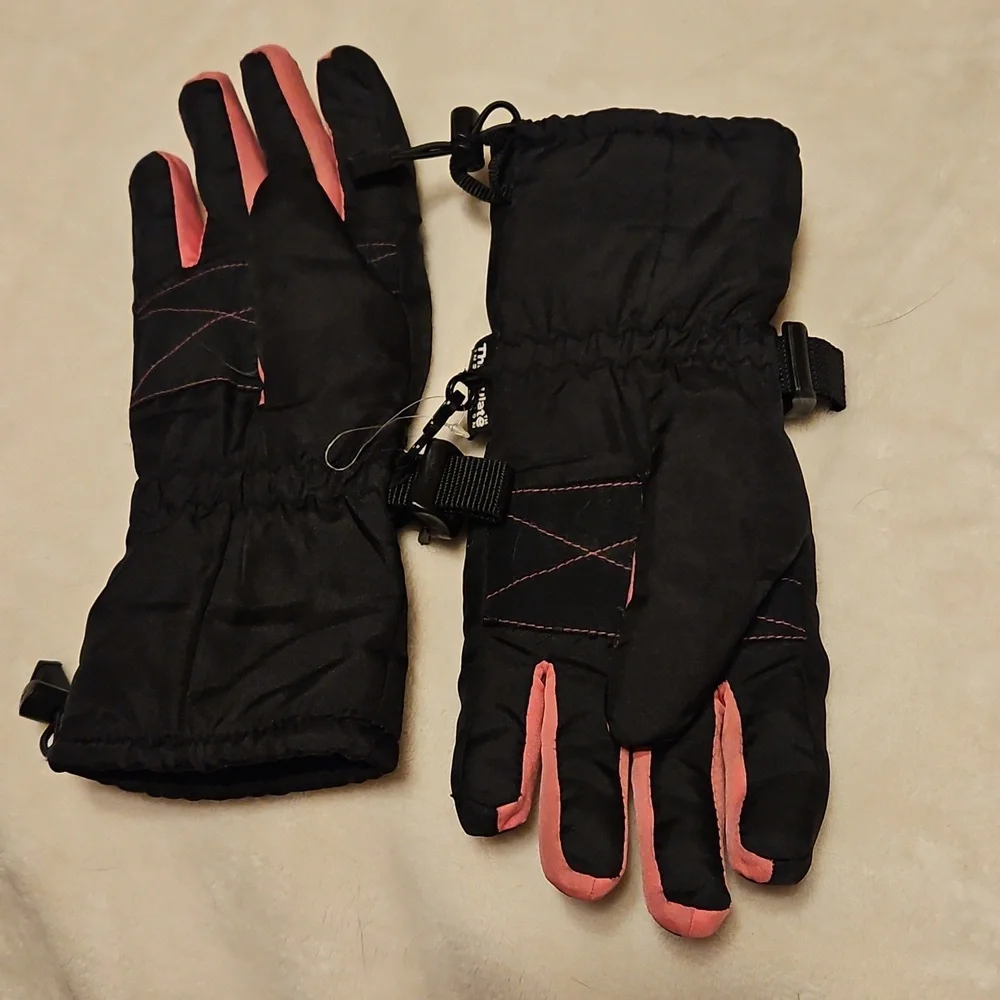 Thinsulate Girls Gloves and scarf